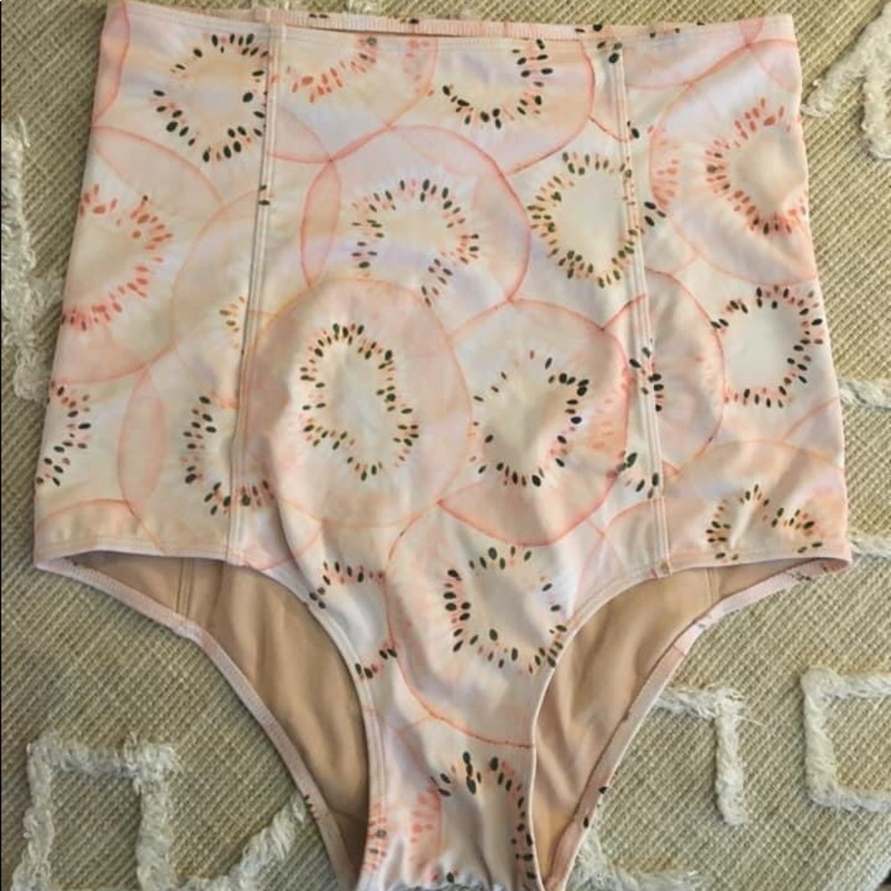 Kortni Jeane Small KiWI Extended waist bottoms